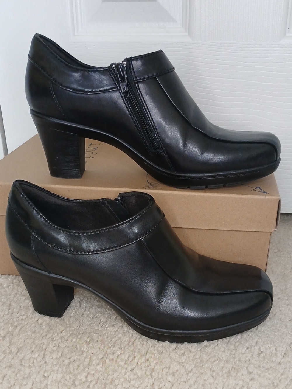 Clarks Bendables Black Leather Zip-Up Pumps Womens 7.5